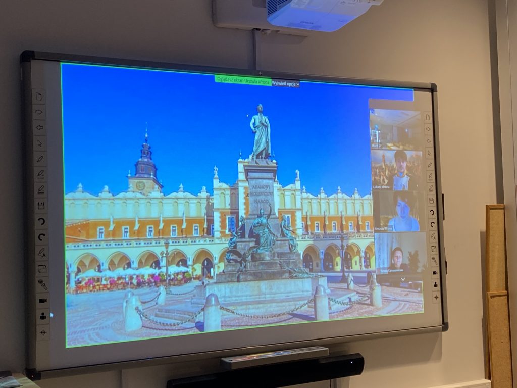 Lekcja żywej historii online w naszej szkole.
